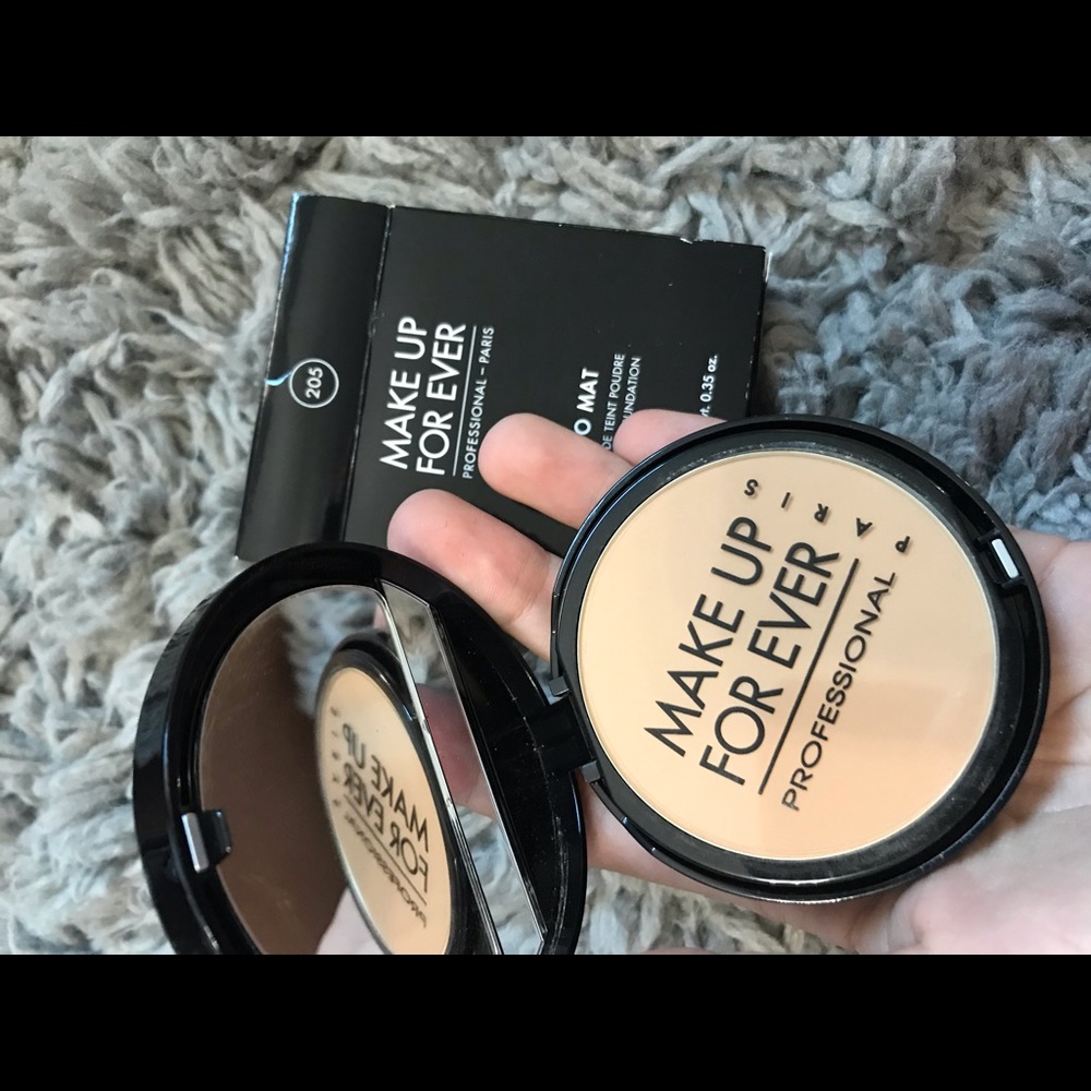 BRAND NEW makeup forever duo mat
